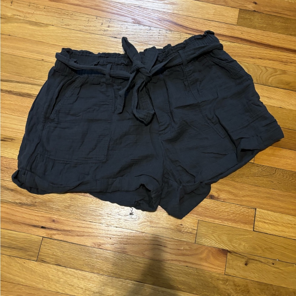 Light aerie shorts